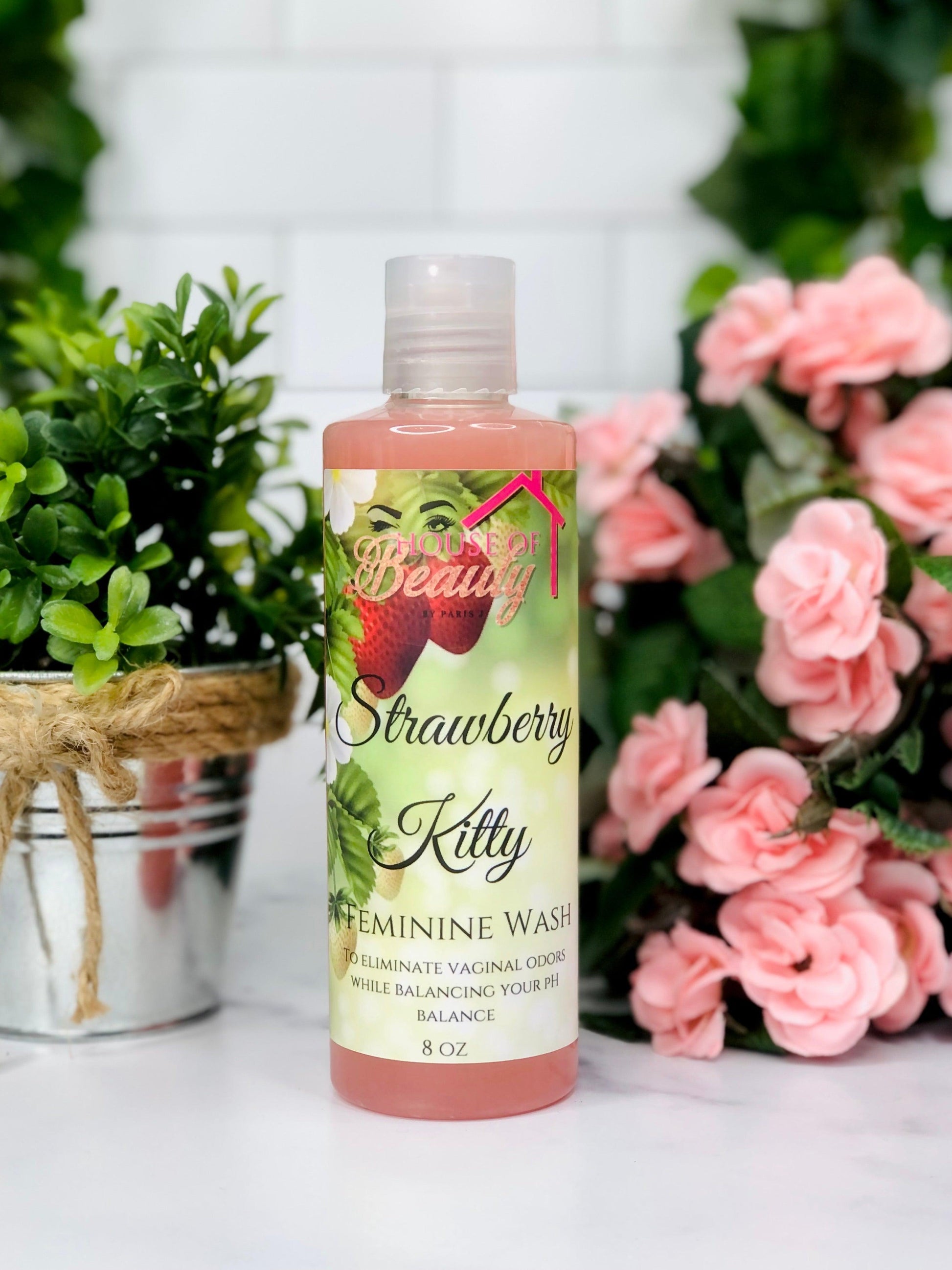 Strawberry Kitty Feminine Wash - Paris House Of Beauty